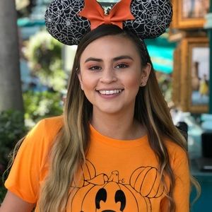 Meet your Posher, Michaela